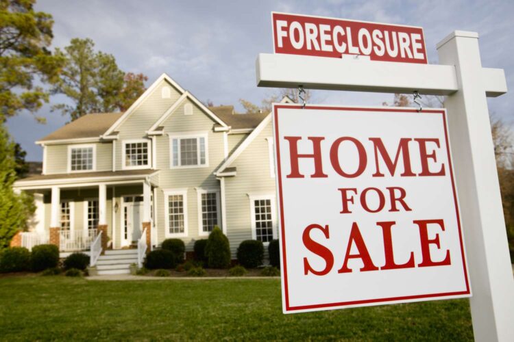 Cons of Buying a Foreclosure Home